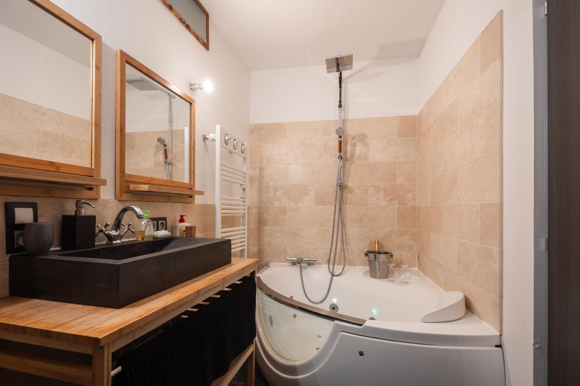 Appartement Spacieux Au Coeur D'Angers Etage 1 - 6 Personnes Ngoại thất bức ảnh