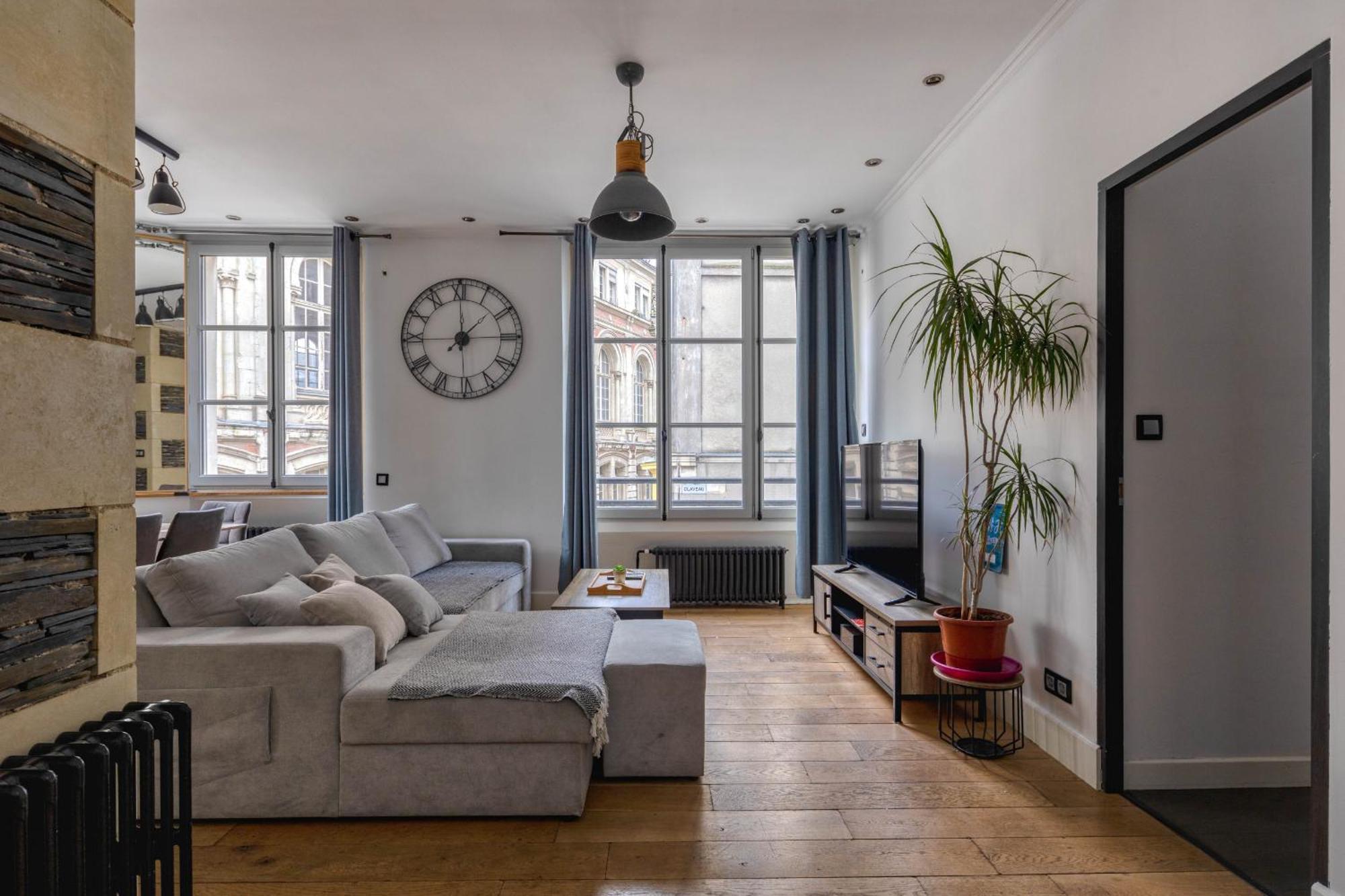 Appartement Spacieux Au Coeur D'Angers Etage 1 - 6 Personnes Ngoại thất bức ảnh